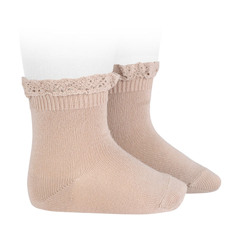 CONDOR SOCKS - Ruffle Lace Edging Short Socks in LATTE (334)
